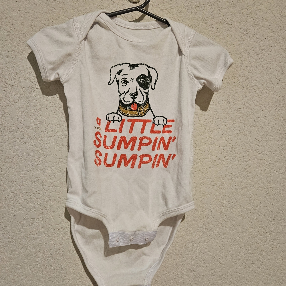 Charming White Baby Bodysuit with Dog Graphic